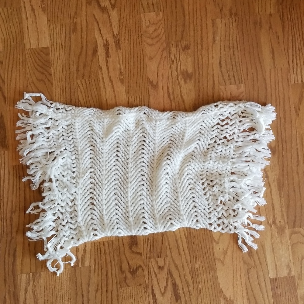 White infinity scarf